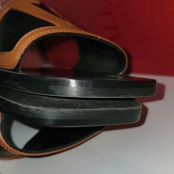 MEN Valentino Black and Brown Logo Slides SIZE 41 - Picture 5 of 10